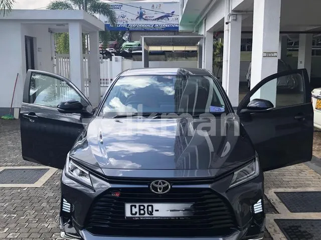 Toyota Yaris Ativ