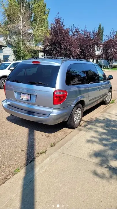 Dodge Caravan 2006 photo 2
