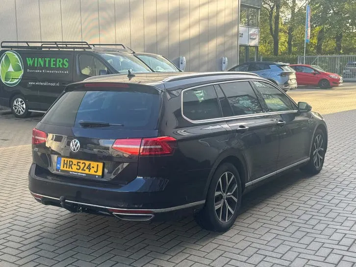 Volkswagen Passat 2015 photo 3