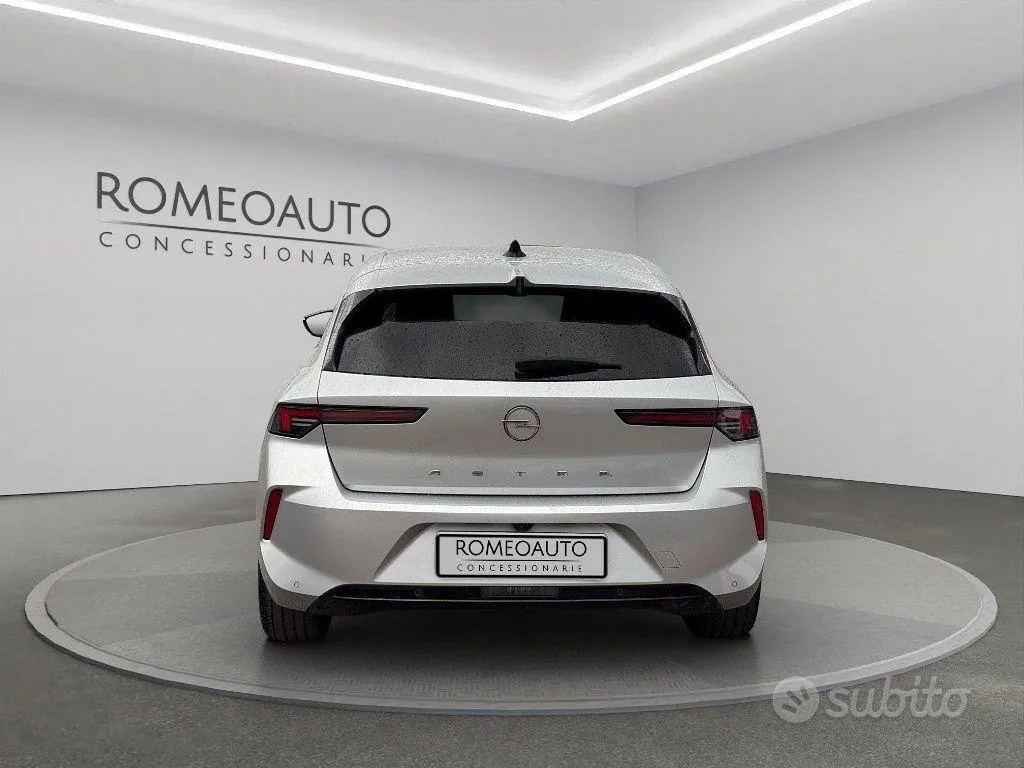 Opel Astra 2024 photo 5