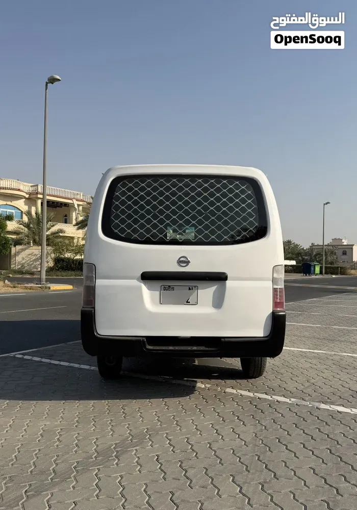 Nissan Urvan 2009 photo 4