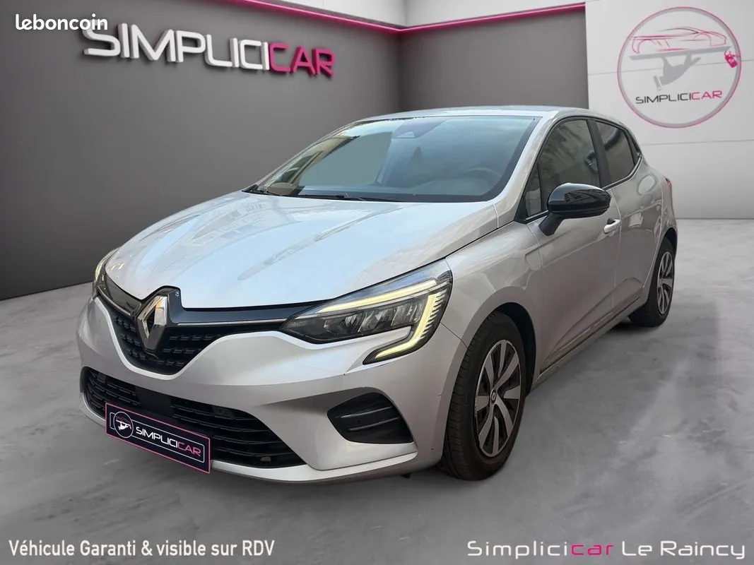 Renault Clio 2023 photo 3
