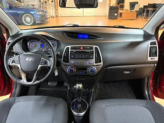 Hyundai I20 2014 photo 2