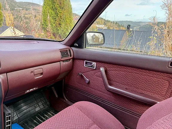 Mazda 626 1989 photo 5