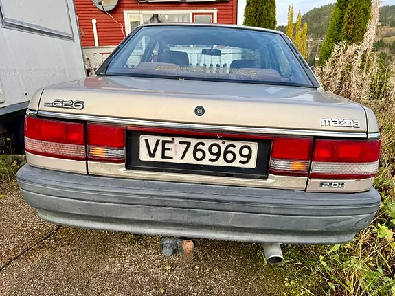 Mazda 626 1989 photo 3
