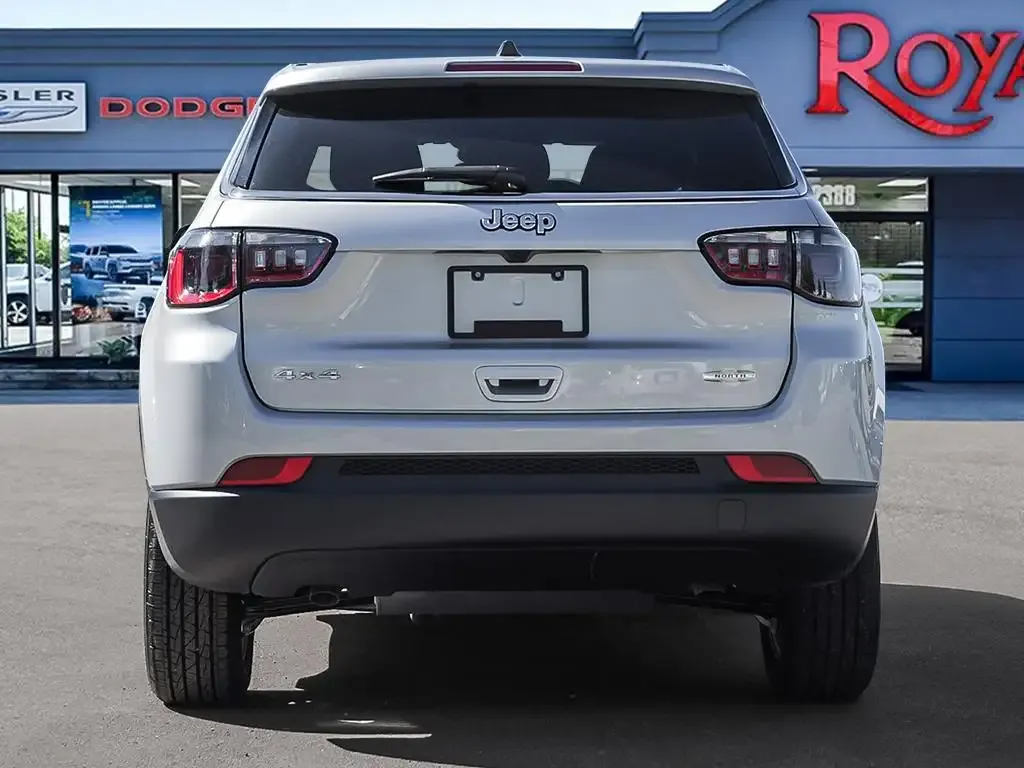 Jeep Compass 2026 photo 5