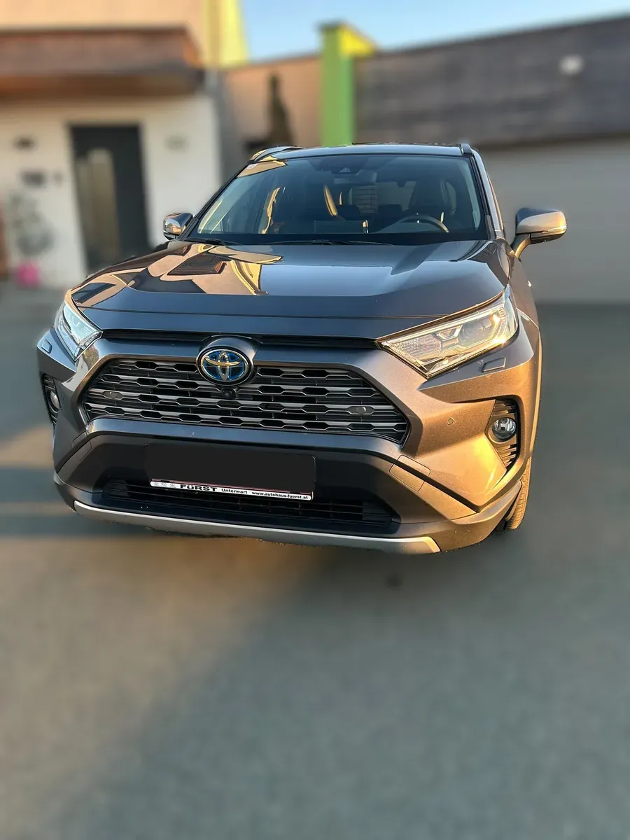 Toyota Rav4 2022 photo 3