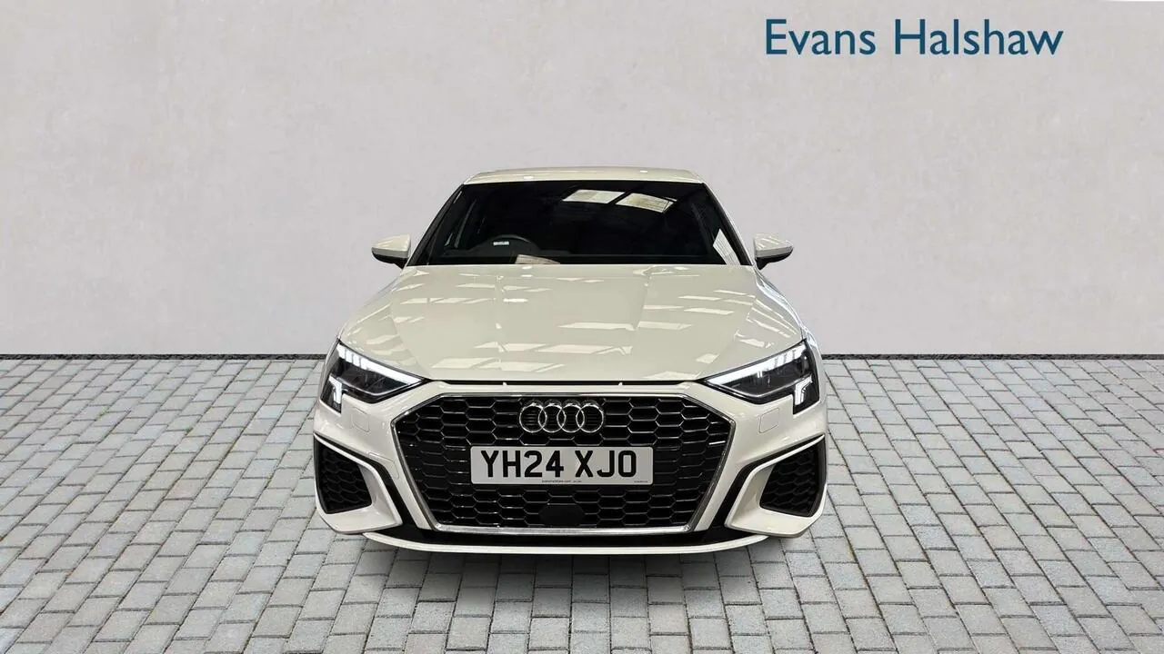 Audi A3 2024 photo 4