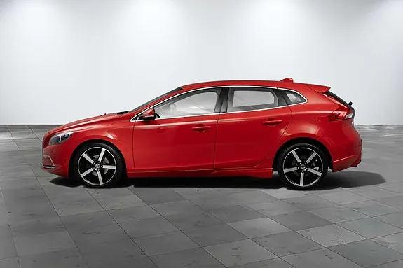 Volvo V40 2013 photo 2
