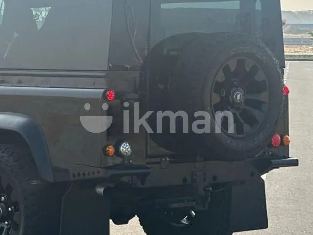 Land Rover Defender 2003 photo 2