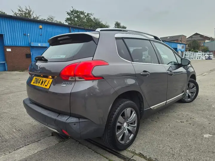 Peugeot 2008 2014 photo 2