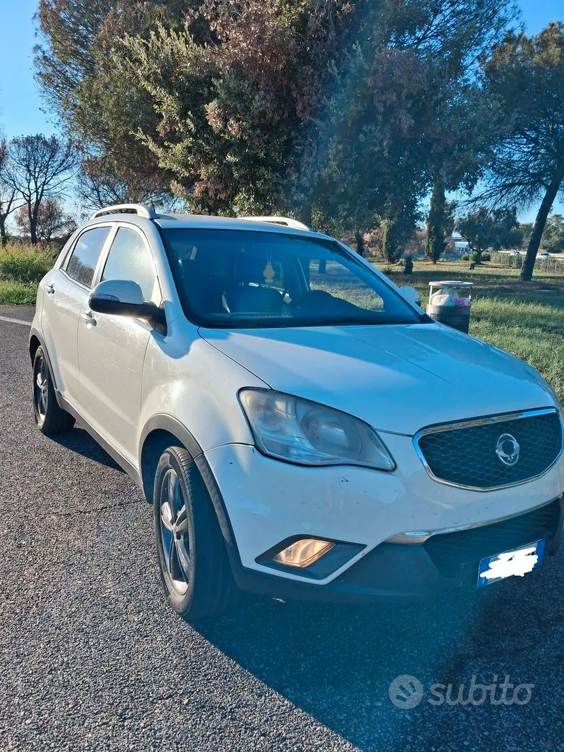 KG Mobility Korando 2013 photo 2