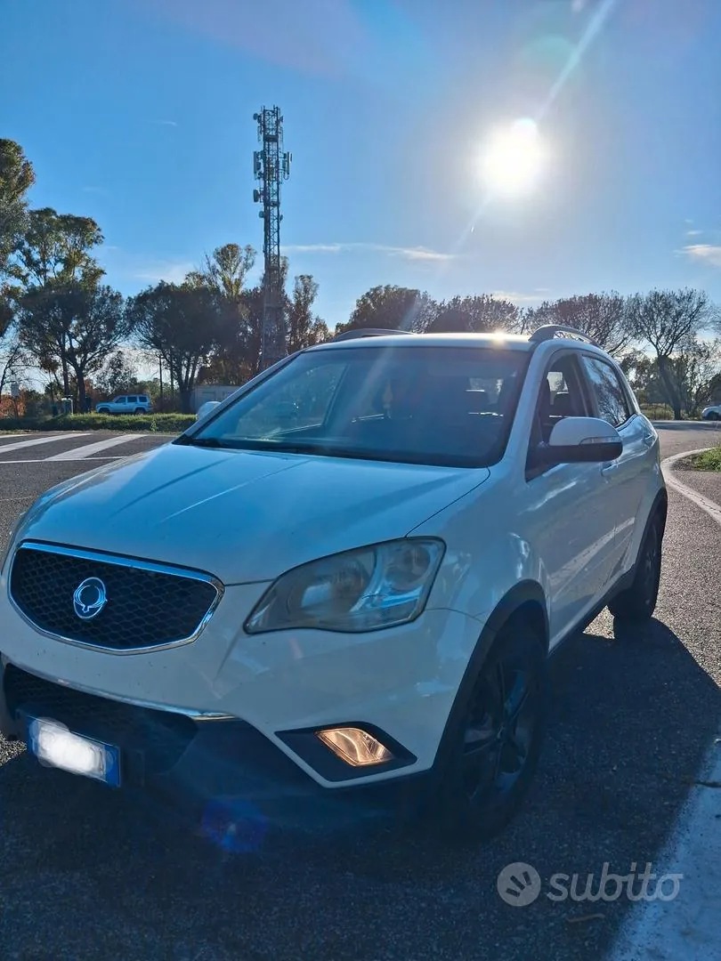 KG Mobility Korando 2013 photo 3