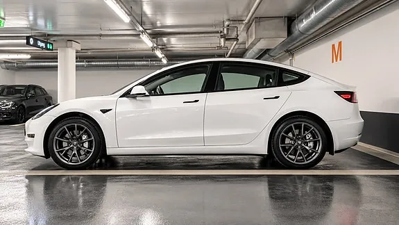 Tesla Model 3 2022 photo 4