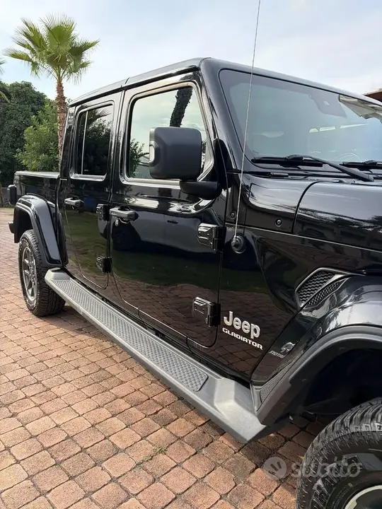 Jeep Gladiator 2021 photo 2