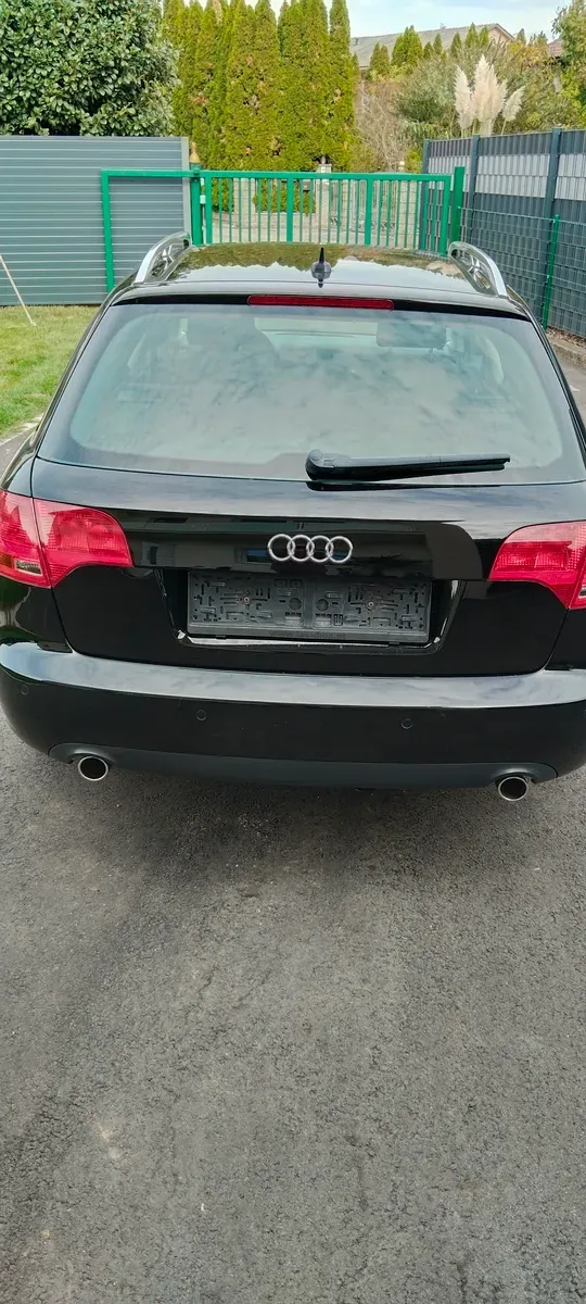 Audi A4 Avant 2005 photo 2