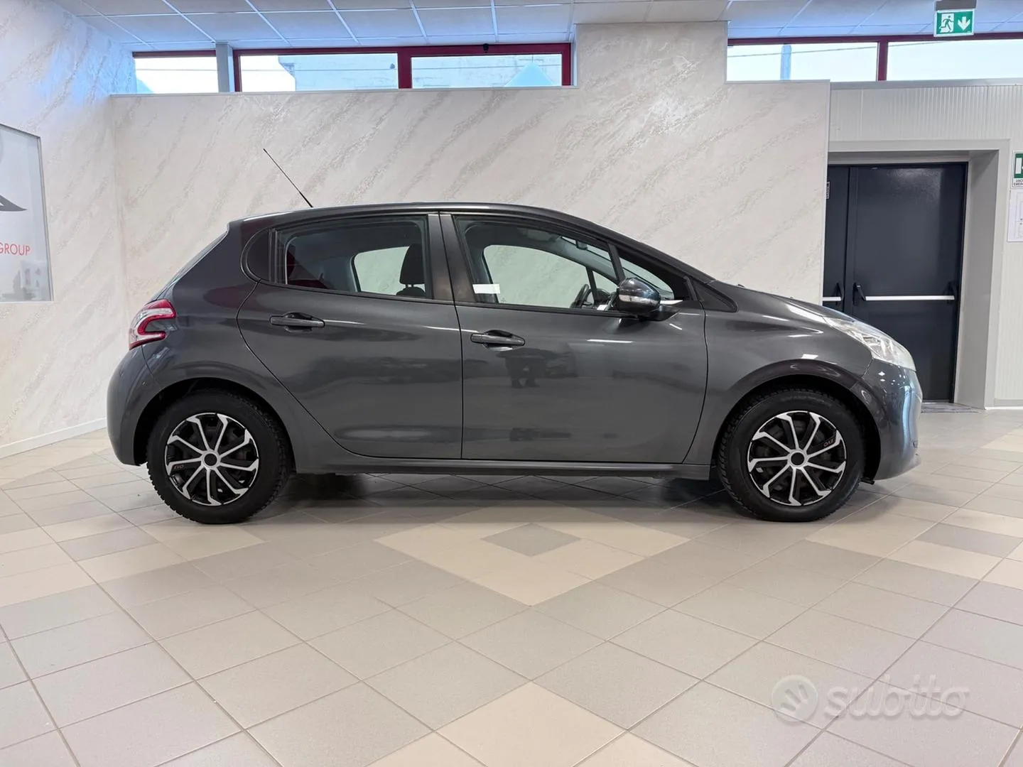 Peugeot 208 2014 photo 5
