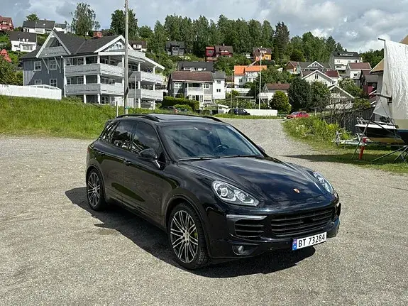 Porsche Cayenne 2017 photo 2
