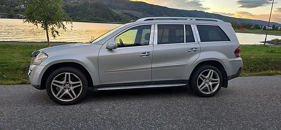 Mercedes-Benz Gl320 2007 photo 2