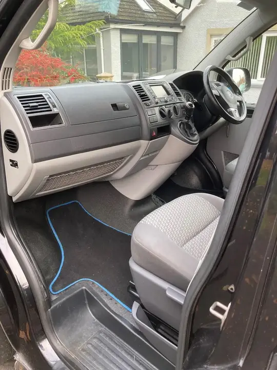 Volkswagen Transporter 2013 photo 2