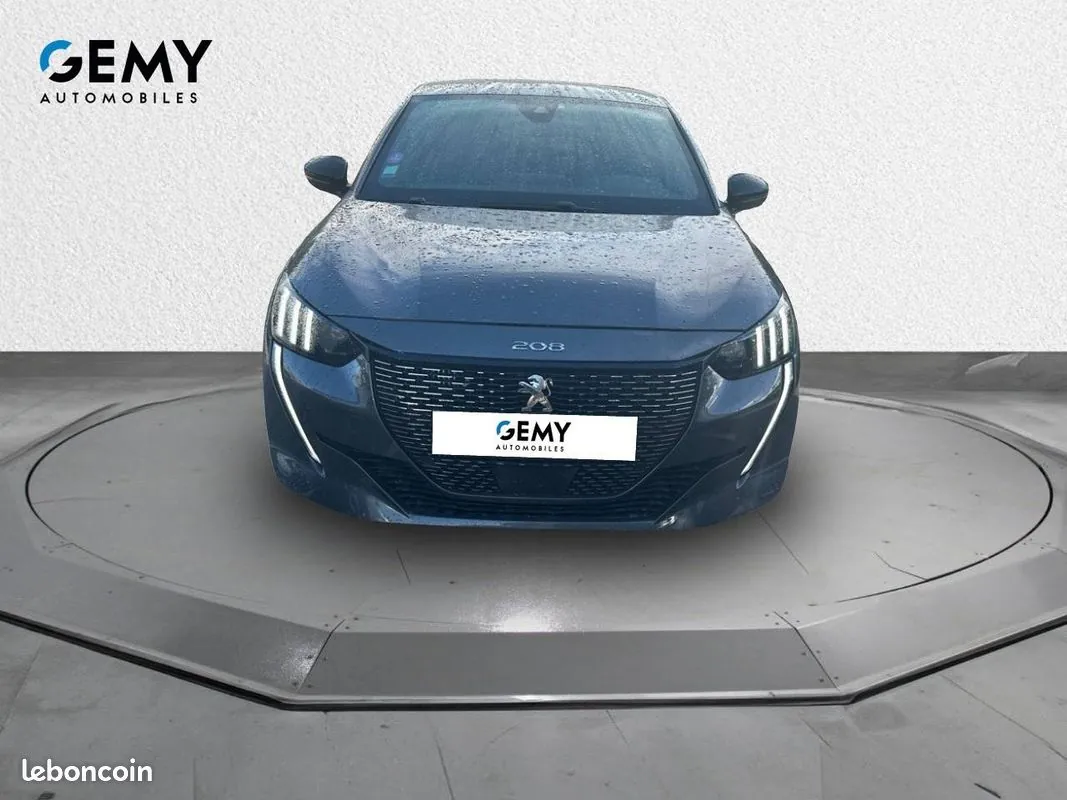 Peugeot 208 2022 photo 2