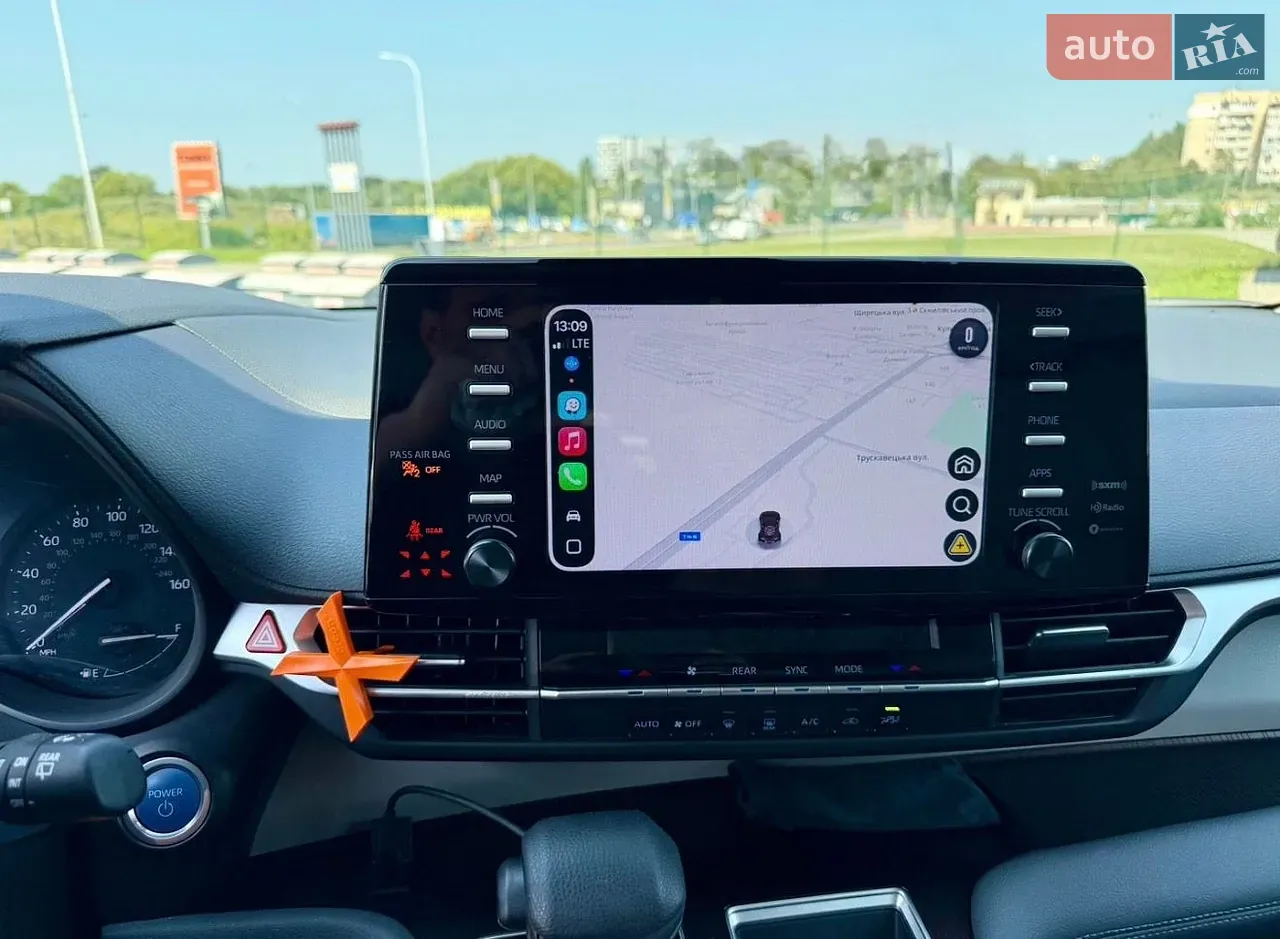 Toyota Sienna 2024 photo 5