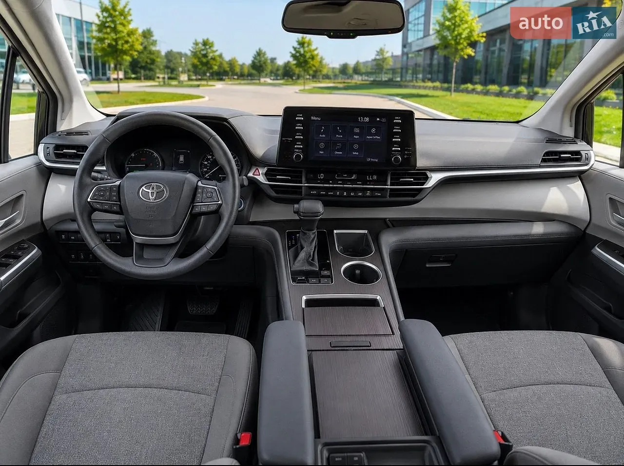 Toyota Sienna 2024 photo 4