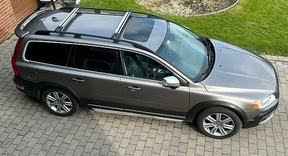 Volvo Xc70 2010 photo 2