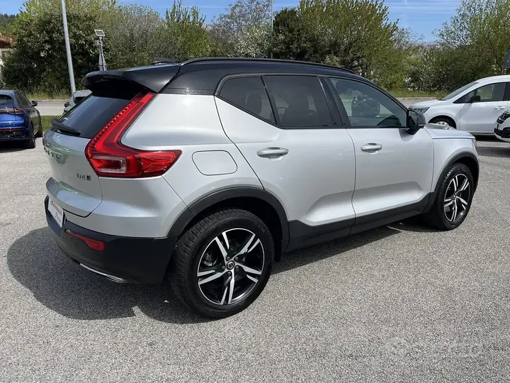 Volvo Xc40 2018 photo 3
