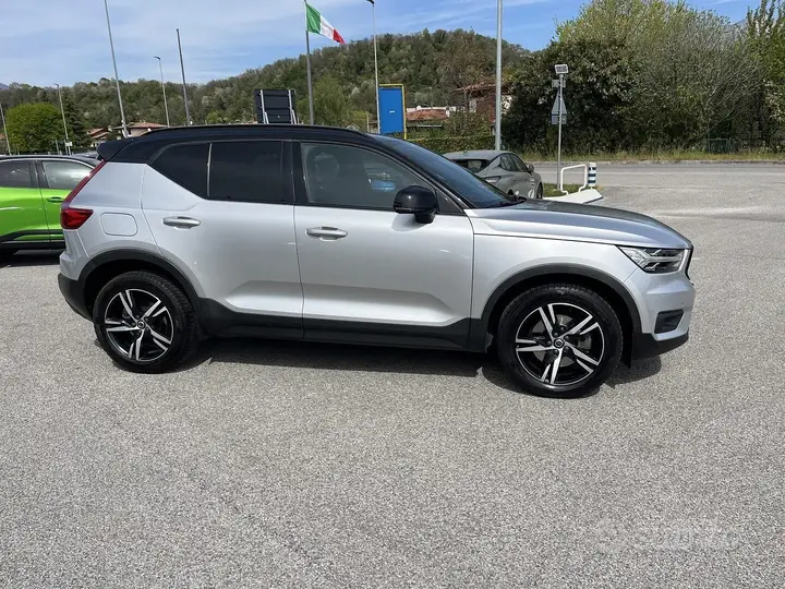 Volvo Xc40 2018 photo 2