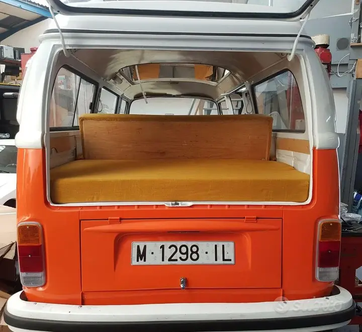 Volkswagen T2 1970 photo 2