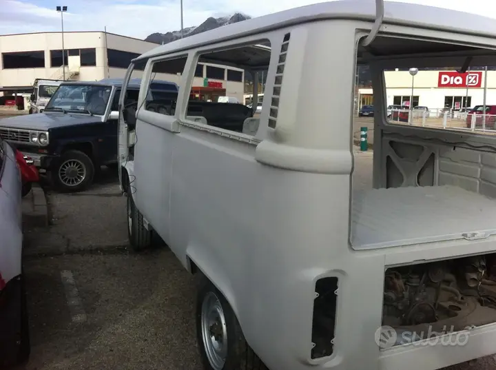 Volkswagen T2 1970 photo 4