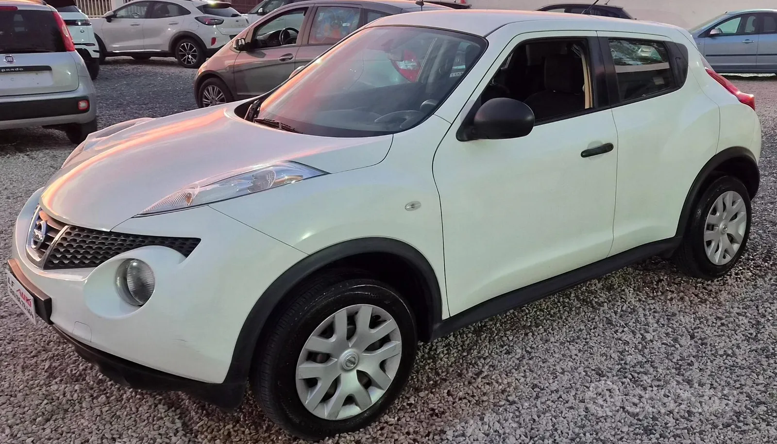 Nissan Juke 2012 photo 4