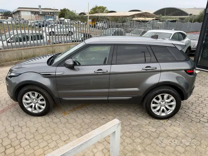 Land Rover Range Rover Evoque 2019 photo 2