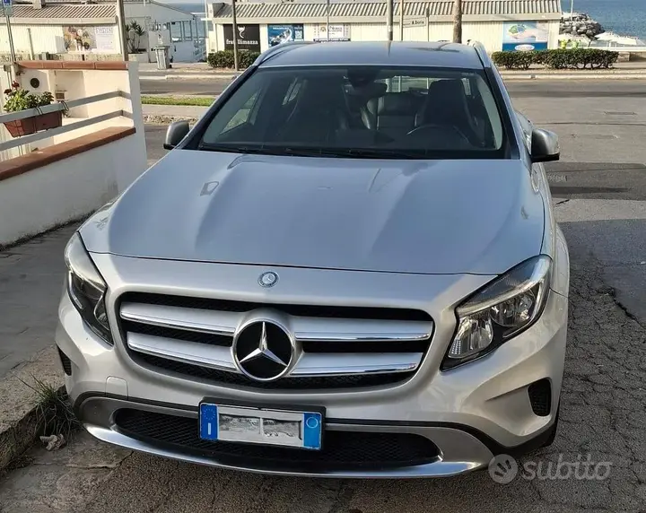 Mercedes-Benz Gla 2016 photo 2