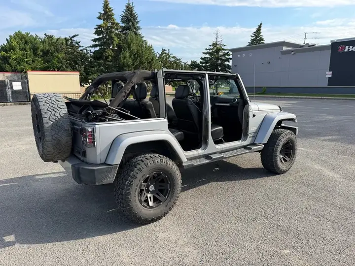 Jeep Wrangler 2014 photo 4