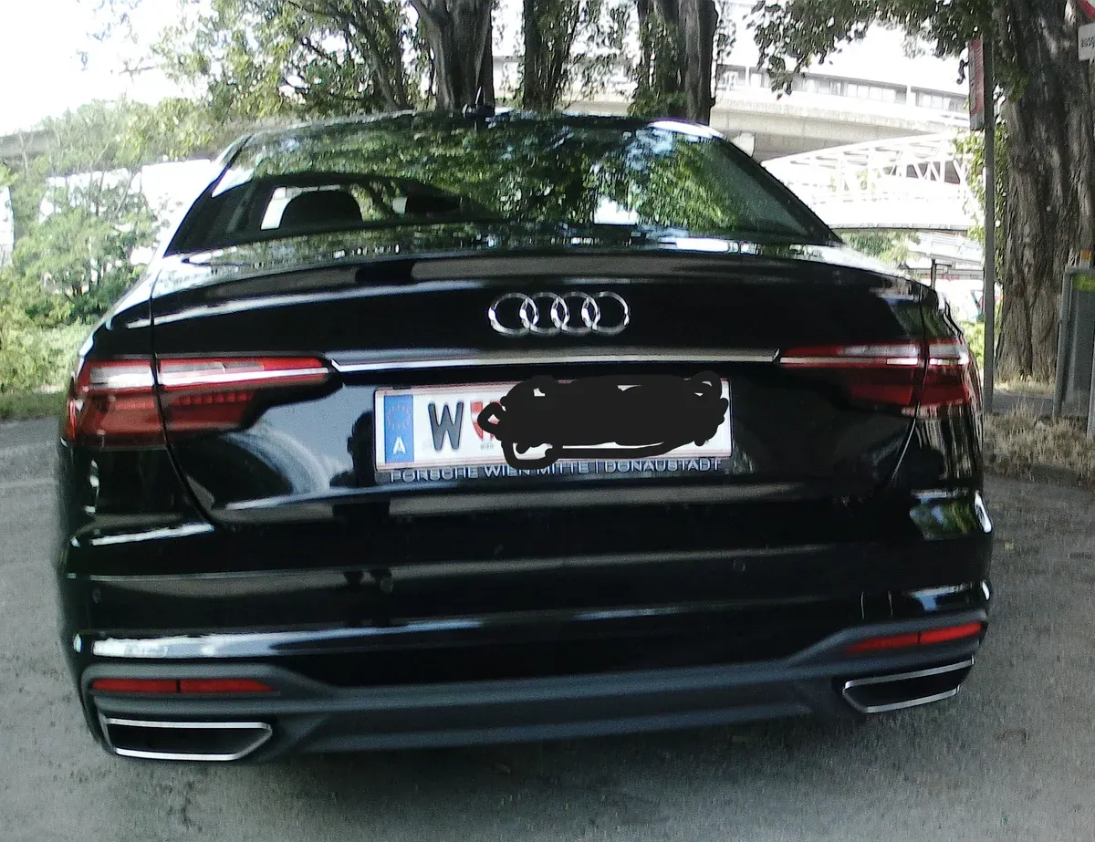 Audi A4 2021 photo 3