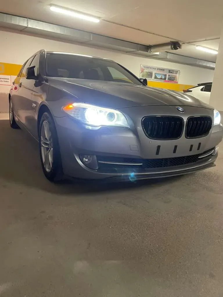 BMW 5 Series 2012 photo 3