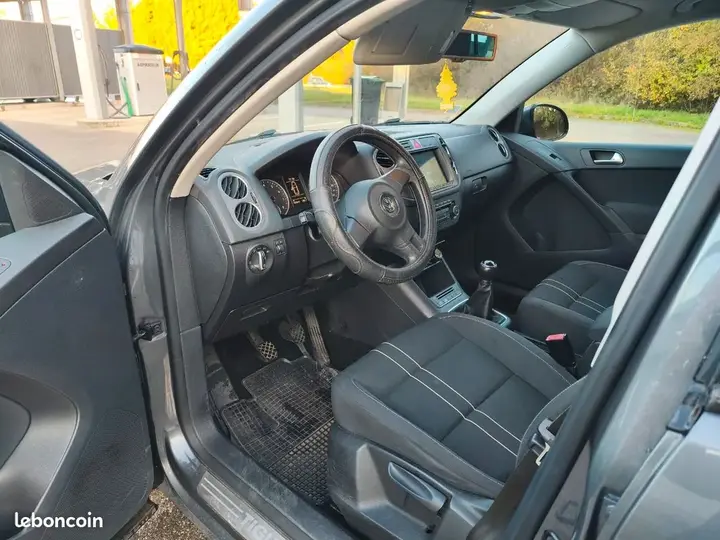Volkswagen Tiguan 2011 photo 3