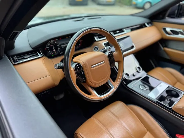 Land Rover Range Rover Velar 2017 photo 2
