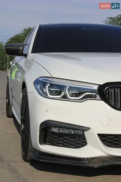 BMW 5 Series 2018 photo 4