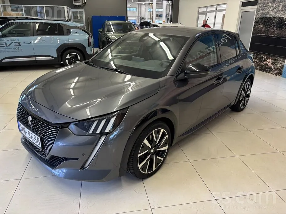 Peugeot 208 2023 photo 2