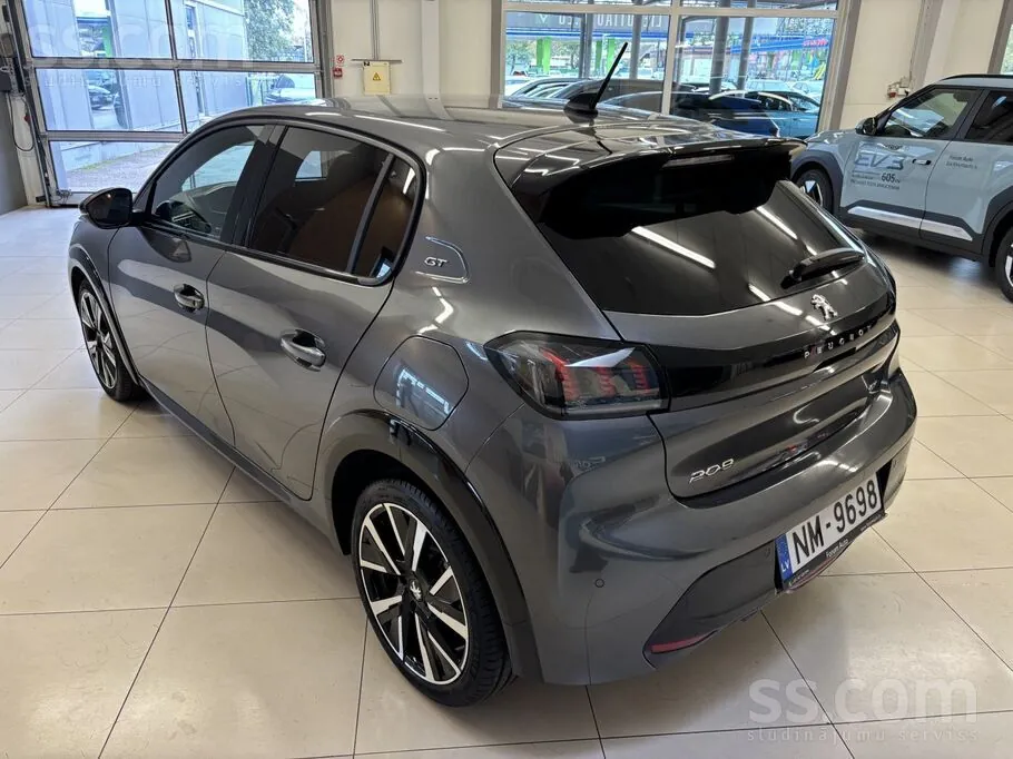 Peugeot 208 2023 photo 3