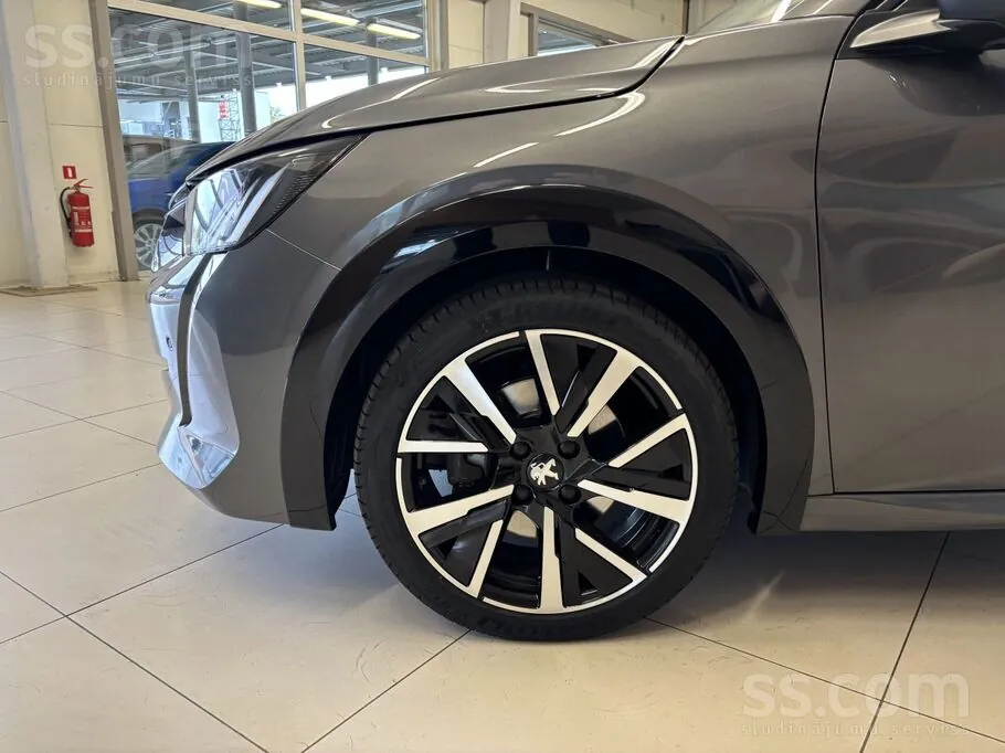 Peugeot 208 2023 photo 5