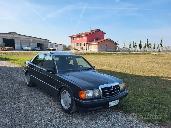 Mercedes-Benz 190E