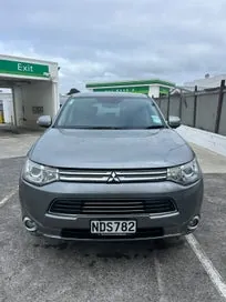 Mitsubishi Outlander 2013 photo 4