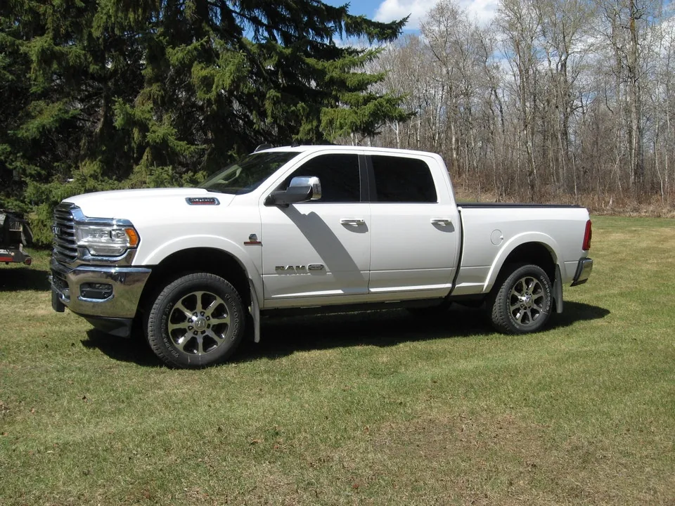 Dodge Ram 3500 Longhorn 2020 photo 2