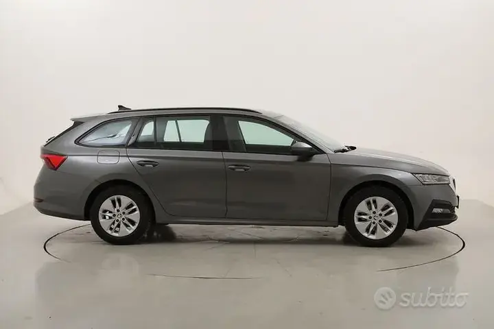 Skoda Octavia 2024 photo 3