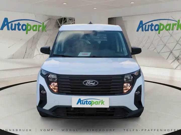 Ford Tourneo Courier Trend photo 2