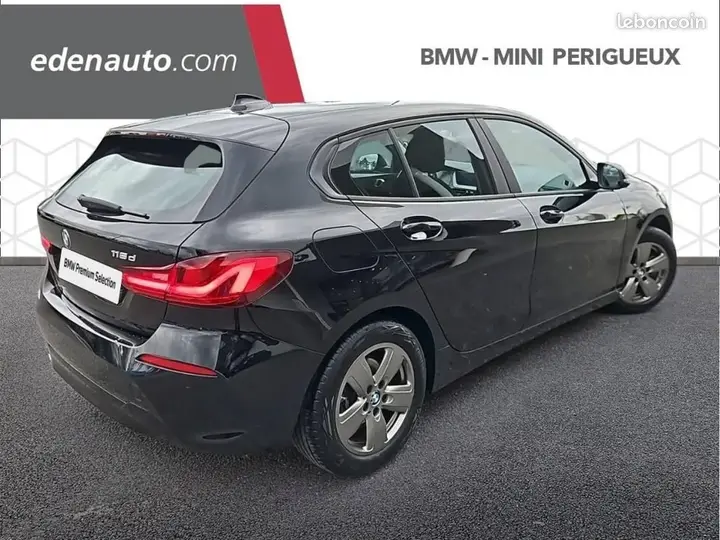 BMW 1 Series 2021 photo 2
